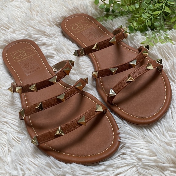 ๐HP๐ Everglades Studded Strap Sandals ๐ Cognac & Gold - Picture 2 of 10